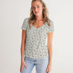 Balloon Giraffes Women's V-Neck Tee