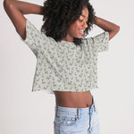 Balloon Giraffes Women's Lounge Cropped Tee